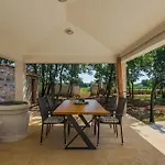Martinetinka Holiday home